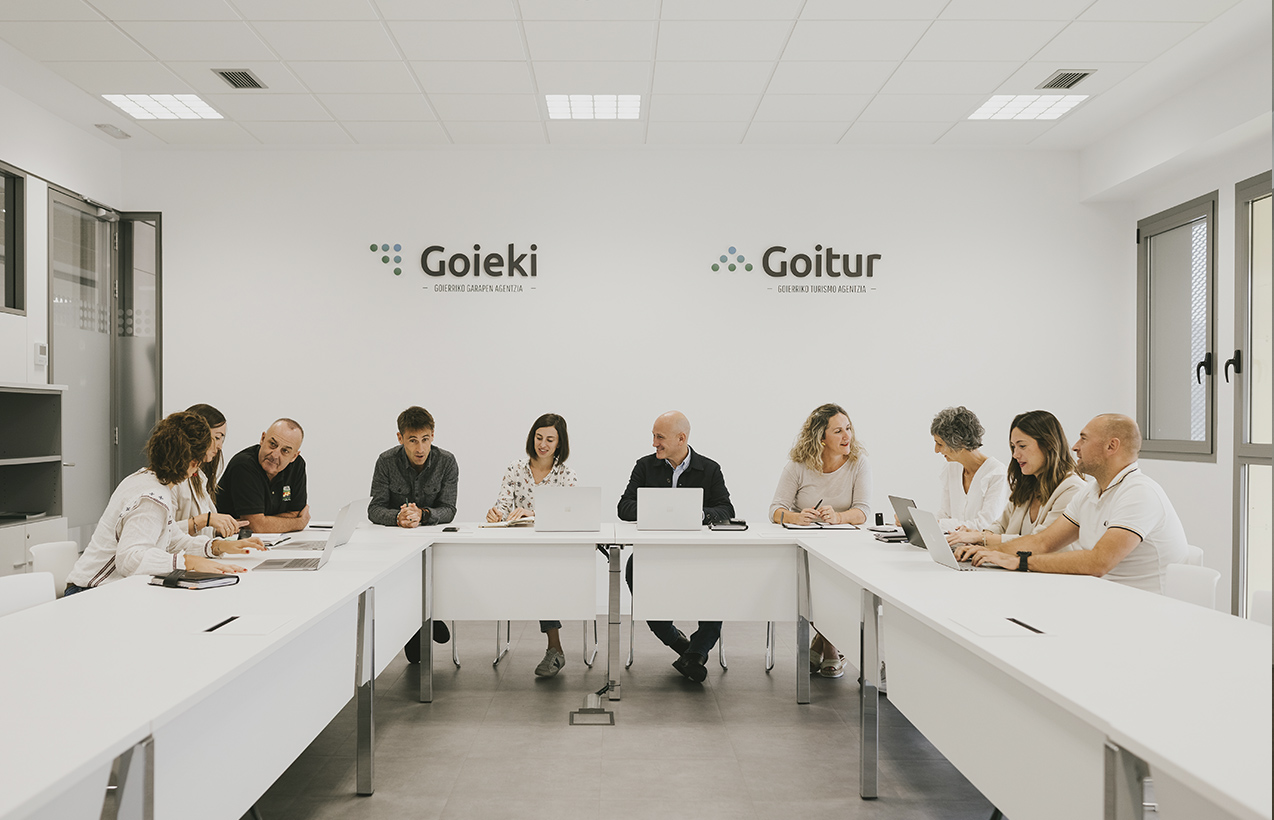 empresa-instituciones-01