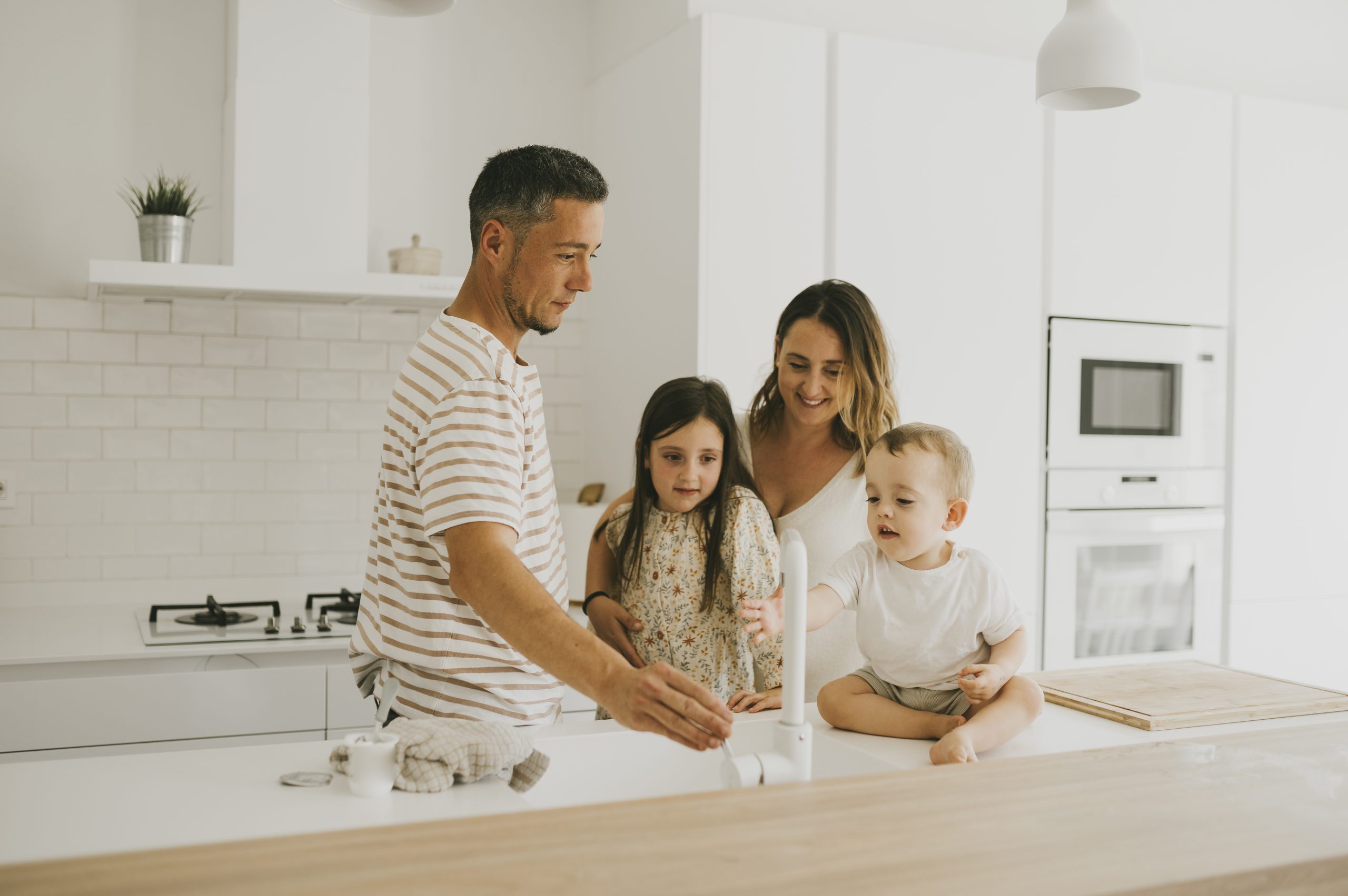 itxaso_igor_noa_aner_064_Meetmeinthenorth2024 dekide_oficina01